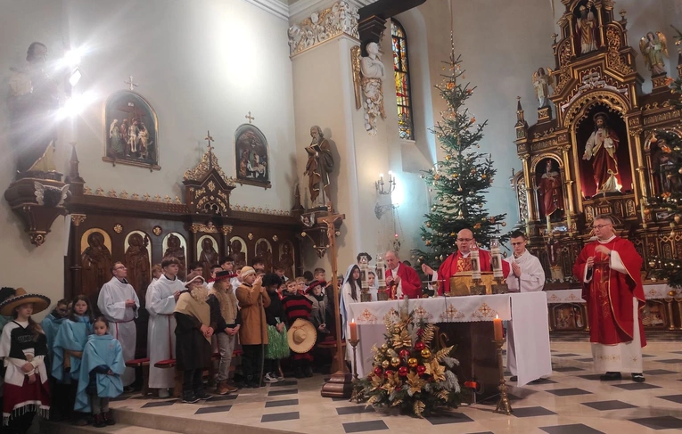 Żegocina. Rozesłanie kolędników misyjnych 2024