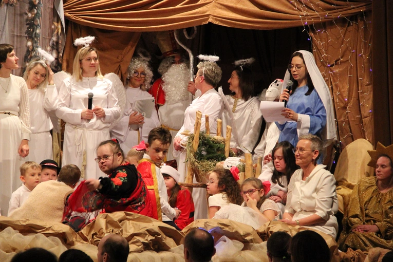 Rzepiennik Strzyżewski. 10 lat Stowarzyszenia "Wszystkie Dzieci Nasze Są"