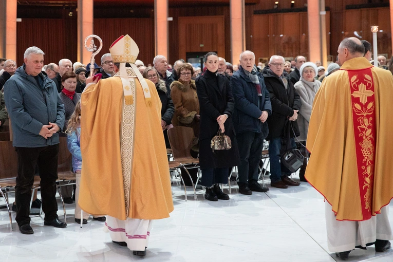 Błogosławieństwo jubilatów w Świątyni Opatrzności Bożej, cz. 1