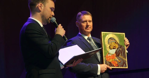 Świąteczny Koncert Charytatywny - licytacje i koncert