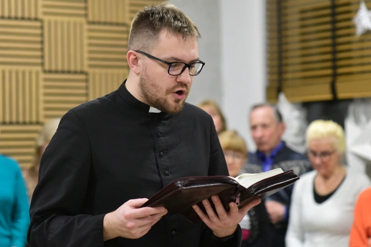 Mrągowo. Koncert kolęd scholi Gang Jezusa