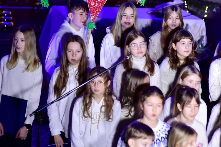Mrągowo. Koncert kolęd scholi Gang Jezusa