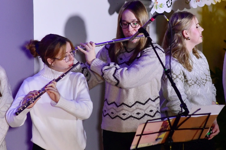 Mrągowo. Koncert kolęd scholi Gang Jezusa