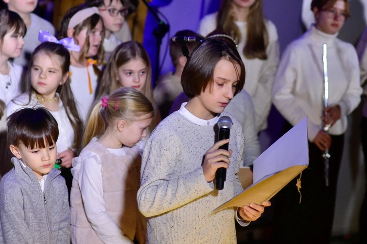 Mrągowo. Koncert kolęd scholi Gang Jezusa