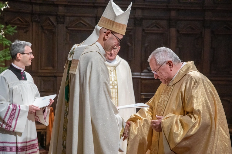 Wręczenie dekretów kustoszom i proboszczom kościołów jubileuszowych