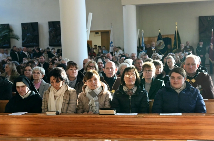 Rozpoczęcie Roku Świętego 2025 w diecezji opolskiej