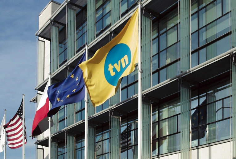 Telewizja – podmiot strategiczny. Jakie motywy stoją za decyzją polskiego rządu?