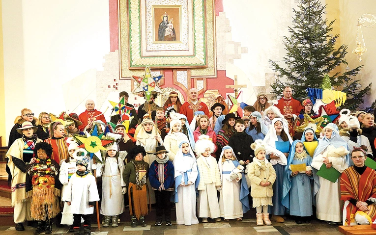 Posłanie kolędujących w Szymbarku.