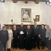 Relikwie św. Jana Pawła II dla magnuszewskiej parafii