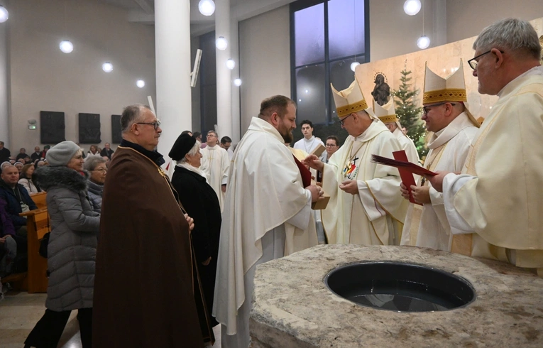Kościoły jubileuszowe - przekazanie dekretów