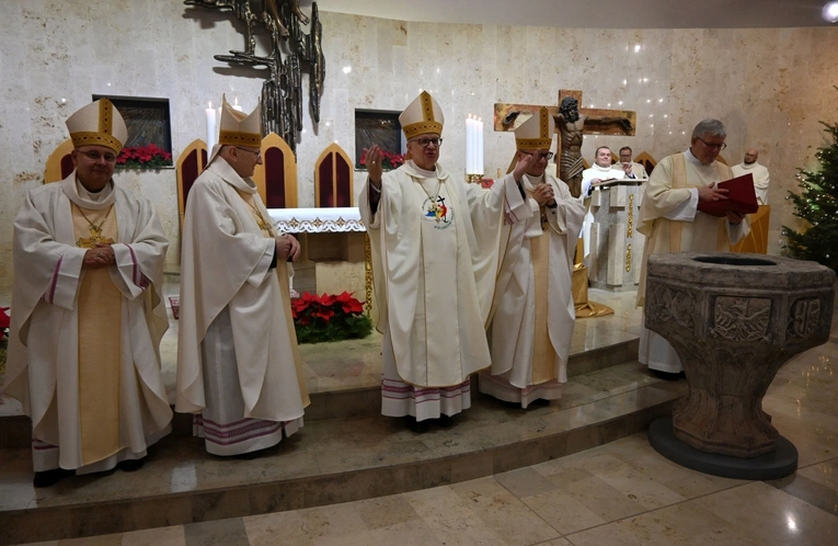 Kościoły jubileuszowe - przekazanie dekretów