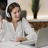 Kursy online, które odmienią Twoją karierę — od spedycji po rolnictwo