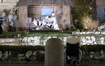 Papież spotkał się z wiernymi przy szopce na placu Św. Piotra