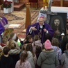 Z uczestnikami pielgrzymki modlił się bp Antoni Długosz.
