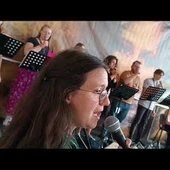 Modlitwa uwielbienia rozpoczynająca rekolekcje Przystanku Jezus