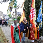 Kłaniajcie się, królowie!