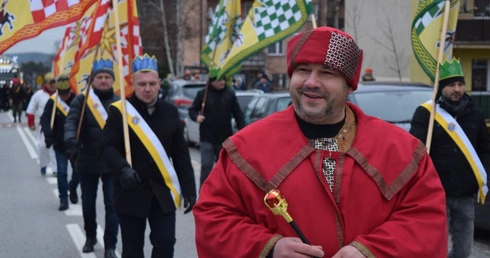 Tysiące wiernych wezmą udział w orszakach Trzech Króli