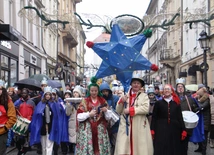 Kłaniajmy się i kolędujmy Jezusowi!
