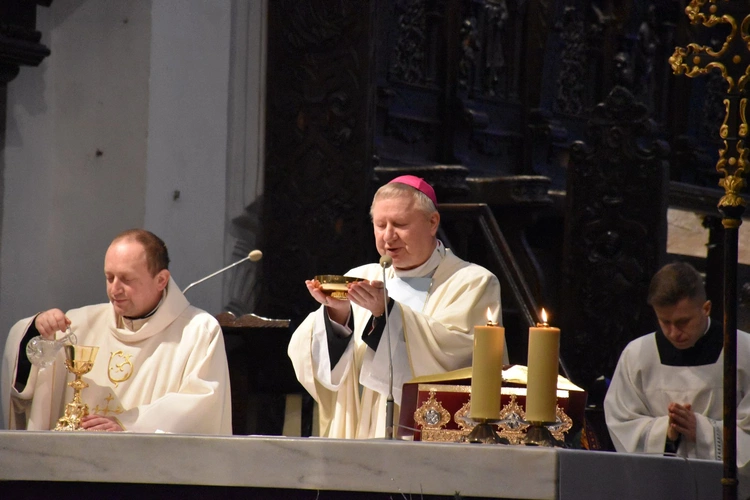 Msza św. w 11. rocznicę sakry bp. Wiesława Szlachetki 