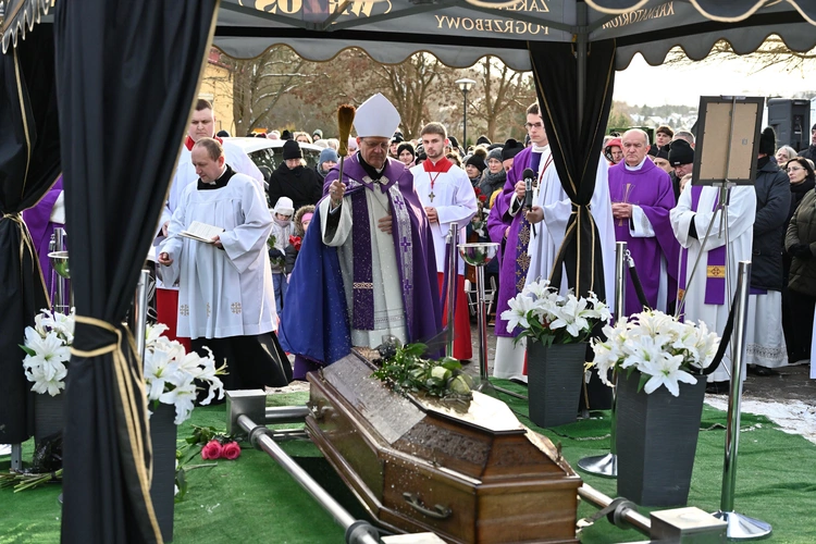 Pogrzeb straszyńskiego proboszcza