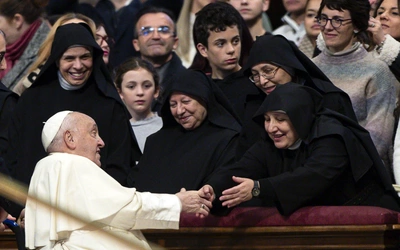 Papież Franciszek: Bóg nie wyrzeka się nikogo i o nikim nie zapomina