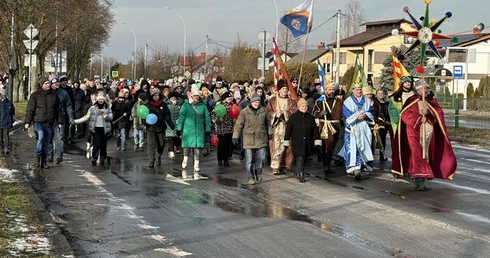 Orszak Trzech Króli w Stalowej Woli.