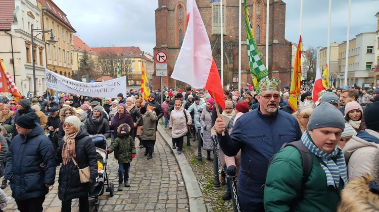 Książę i Królowie wspólnie w orszaku