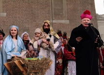 Abp Jędraszewski: Wciąż widać zmaganie między Światłością, którą jest Jezus, a siłami ciemności