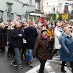 Orszak Trzech Króli w Bielsku-Białej 2025 - w drodze do stajenki na pl. Wojska Polskiego