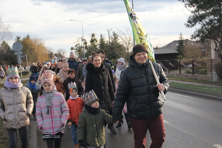 Orszak Trzech Króli z Nadolic Wielkich do Nadolic Małych 2025