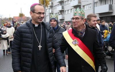 Zobaczysz i promienieć będziesz, a serce twe zadrży i rozszerzy się