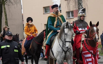 Orszak Trzech Króli w Oleśnicy. Pielgrzymi nadziei w drodze do Betlejem