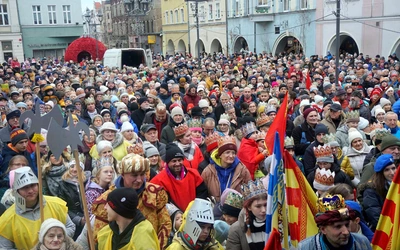 Świąteczny tłum na gliwickim rynku