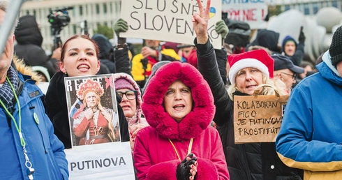Niebezpieczne gry słowackiego premiera