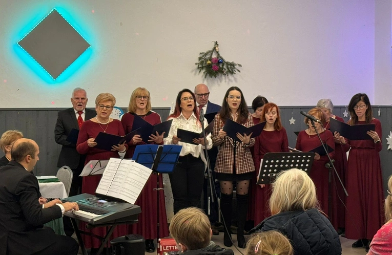 Tylko jedna jest taka noc. Z kolędami i pastorałkami