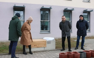 Waga niemowlęca na szlaku symboli Radomia