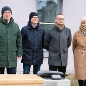 Kolejna rzeźba na szlaku symboli Radomia