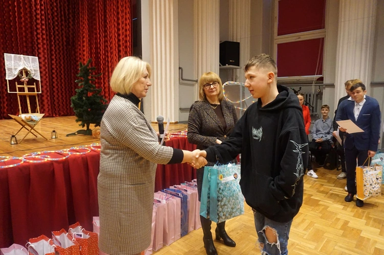Gala XXIV Międzyszkolnego Przeglądu Inscenizacji Bożonarodzeniowych  - wręczenie nagród 