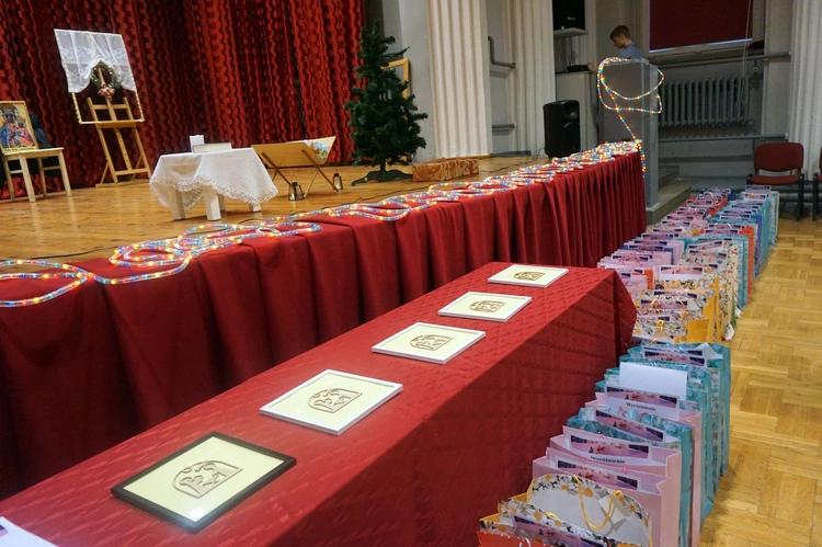 Gala XXIV Międzyszkolnego Przeglądu Inscenizacji Bożonarodzeniowych  - wręczenie nagród 