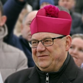 Bp Kiciński: Osoby konsekrowane swoim życiem objawiają bliskość Boga