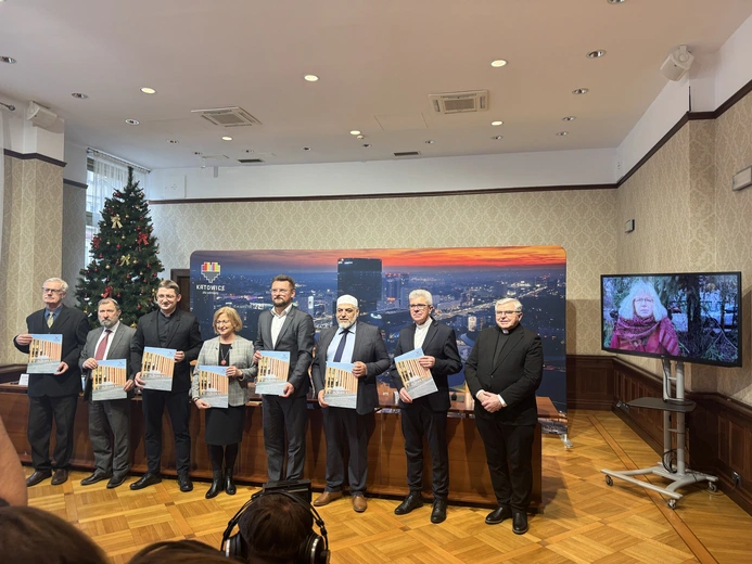 Katowicki "Kalendarz trzech religii" na nowy rok już dostępny