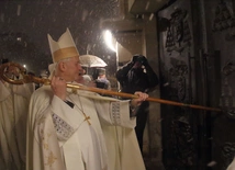 Otwarcie drzwi kościoła akademickiego - bp Marek Szkudło