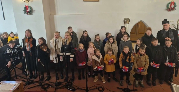 Wielkie kolędowanie w Małujowicach i okolicy