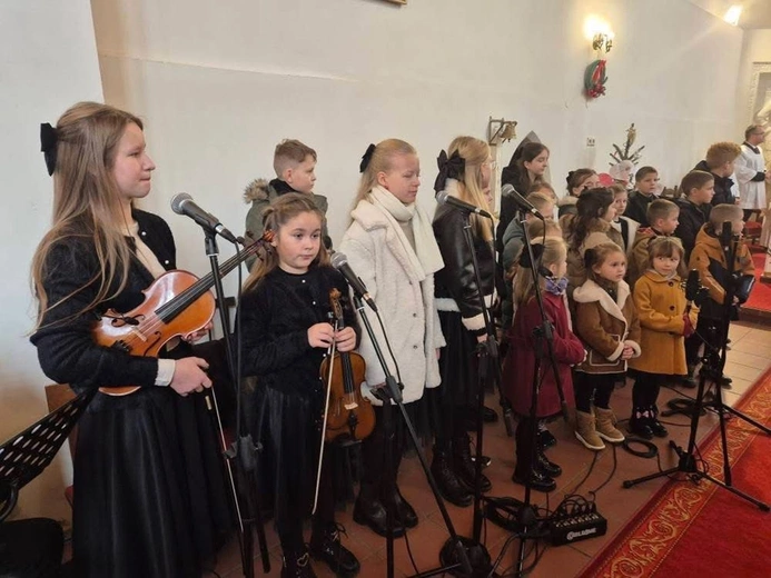Wielkie kolędowanie w Małujowicach i okolicy