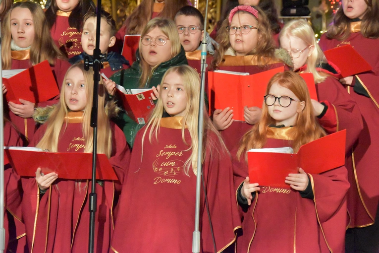 Przasnysz. Kolędowanie w farze