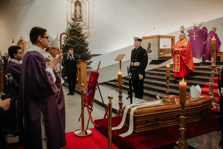 Ostatnie pożegnanie ks. Edmunda Skalskiego