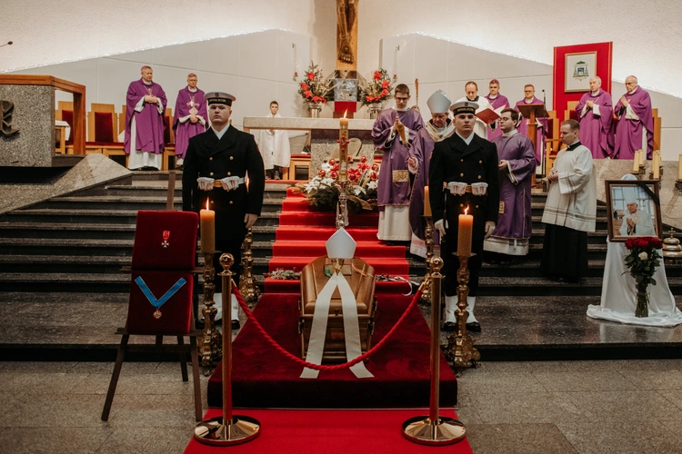 Ostatnie pożegnanie ks. Edmunda Skalskiego