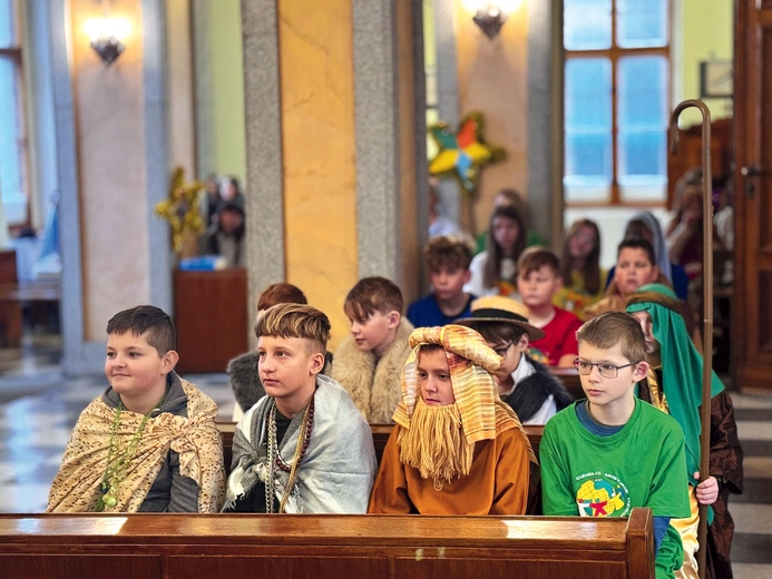 Spotkanie rozpoczęło się Mszą Świętą w klasztornej kaplicy sióstr niepokalanek.