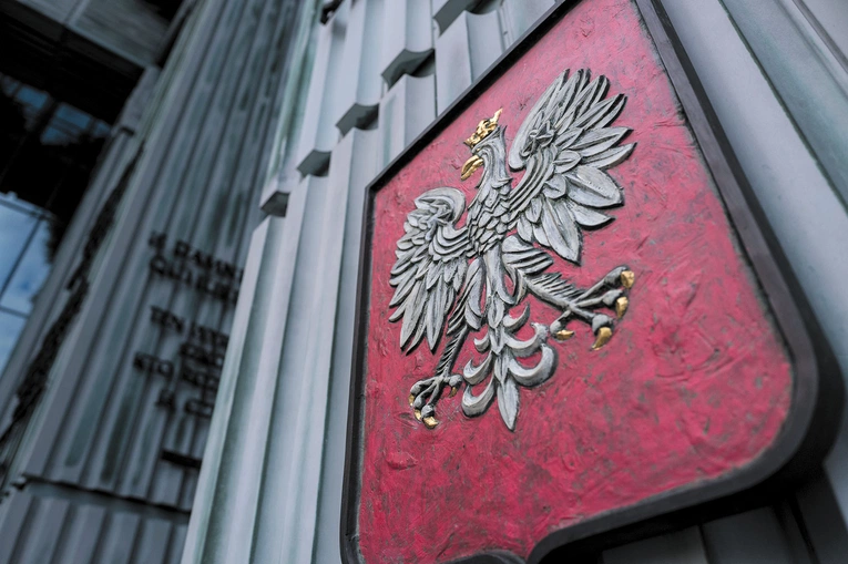 Sędziowie na wojnie domowej. Kto odpowiada za ustrojowy chaos w Polsce?