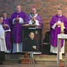 Nagła śmierć kapłana zasmuciła straszynian, ale jego dzieła zostaną z nimi na zawsze.